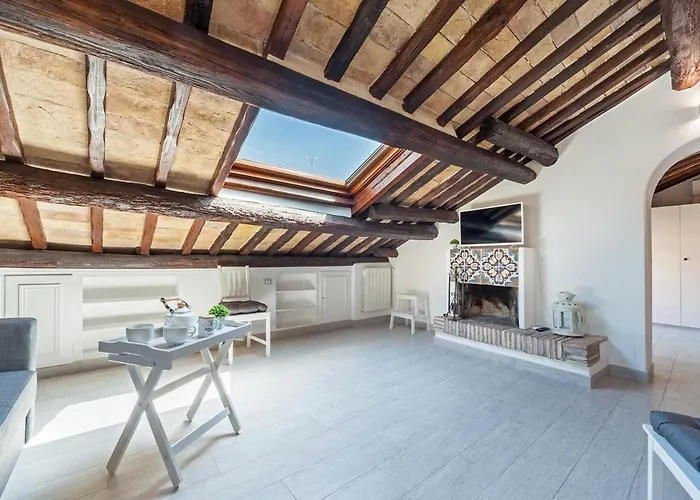 Apartament Renovated Luxury Sweet Penthouse - Campo Dei Fiori Rzym