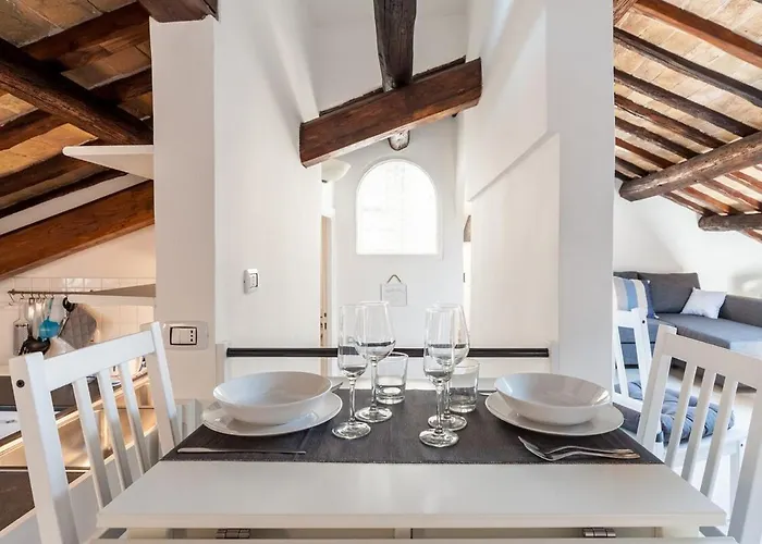 Apartament Renovated Luxury Sweet Penthouse - Campo Dei Fiori Rzym